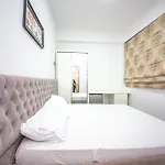 2E Villa & Homestay