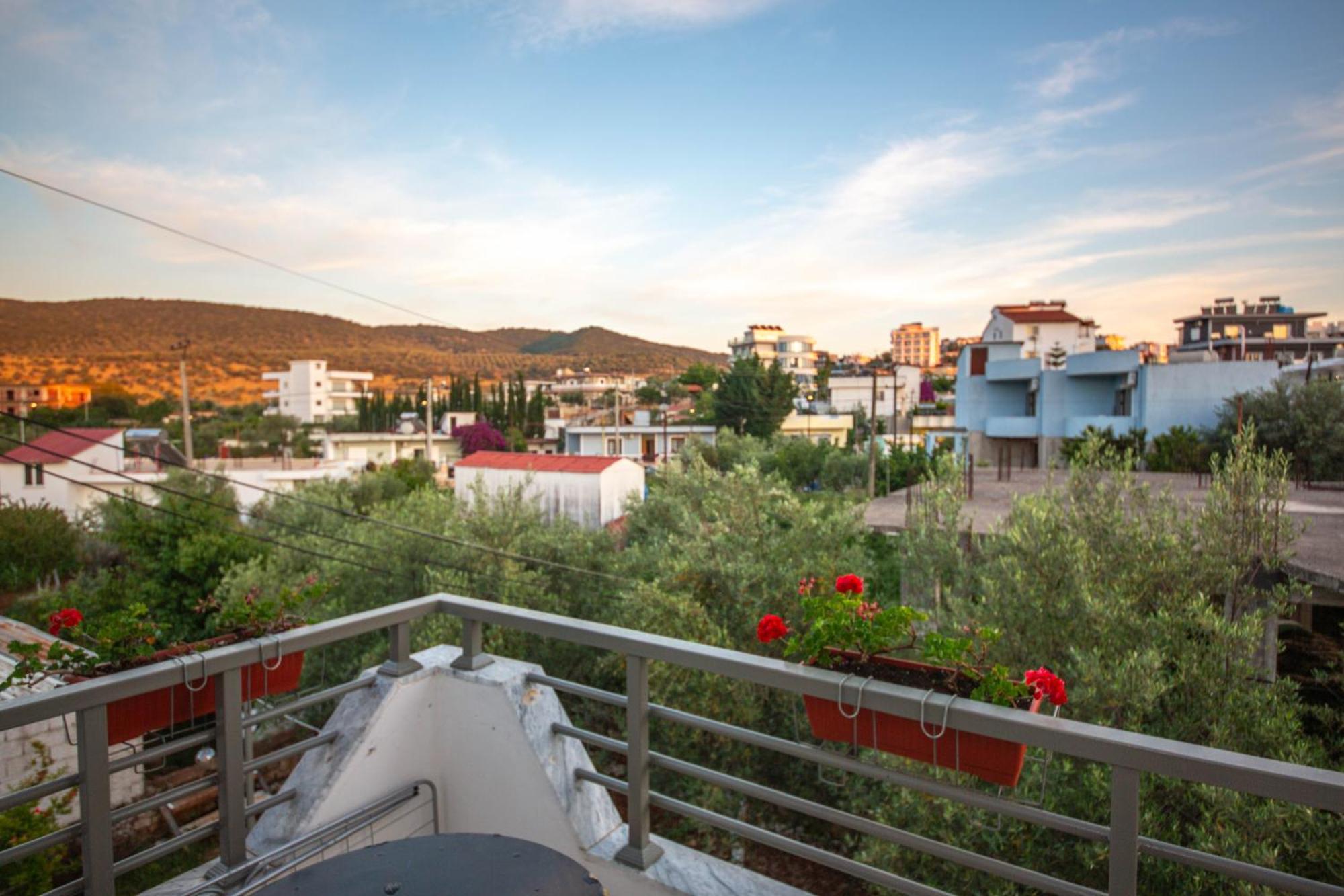 2e & Hotel Ksamil